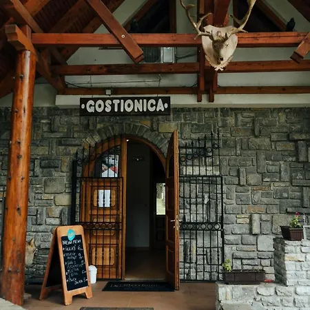 Kro Prenociste/restoran Lovac *