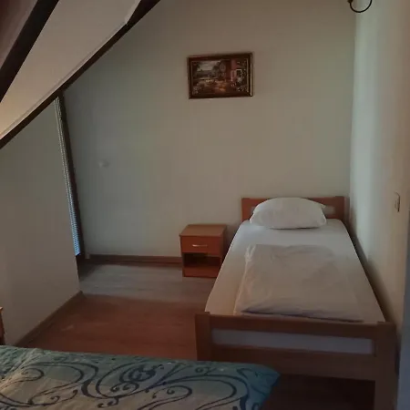 Gasthof Prenociste/restoran Lovac