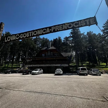 Inn Prenociste/restoran Lovac *