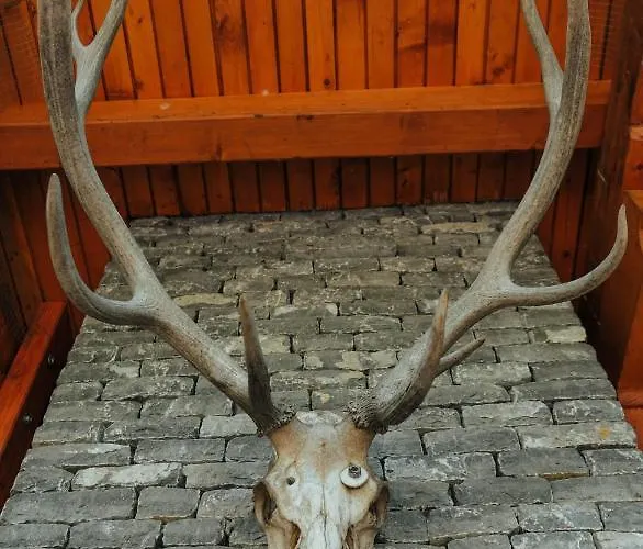 Gasthof Prenociste/restoran Lovac *