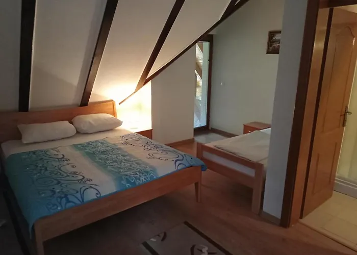 Prenociste/restoran Lovac Gasthof Bihać