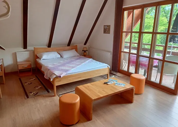 Gasthof Prenociste/restoran Lovac