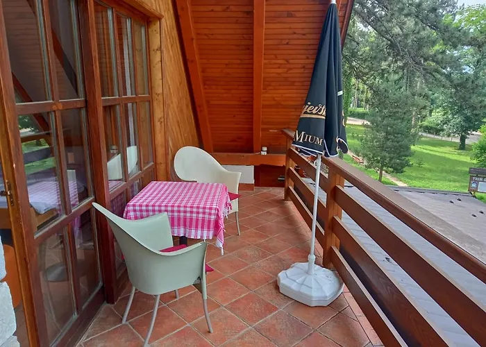 Gasthof Prenociste/restoran Lovac Bihać