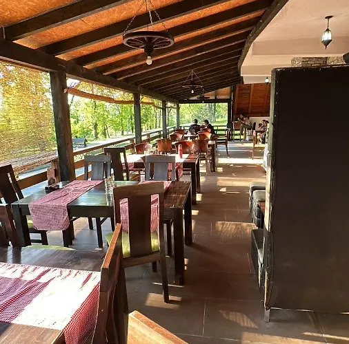 Gasthof Prenociste/restoran Lovac *