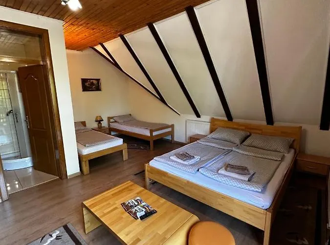 Gasthof Prenociste/restoran Lovac *